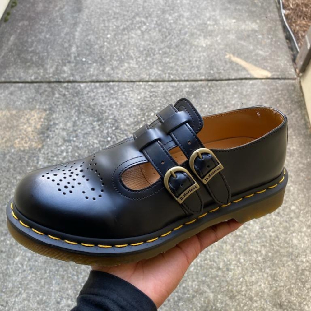 Dr. MARTENS MARY JANES